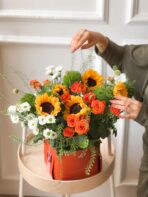 ⁦Sunflower Signature Arrangment⁩ - الصورة ⁦3⁩