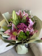 ⁦Green elegant Bouquet⁩ - الصورة ⁦3⁩