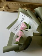 ⁦Elegant Tulips Bouquet⁩ - الصورة ⁦3⁩